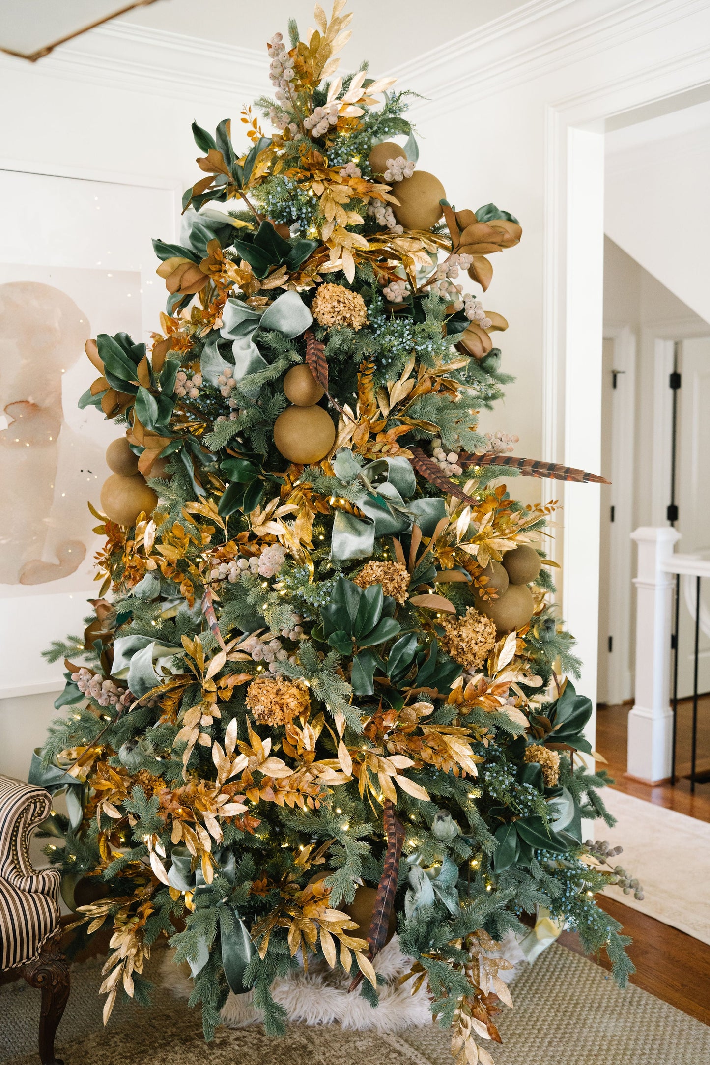 The Magnolia Christmas Tree Box